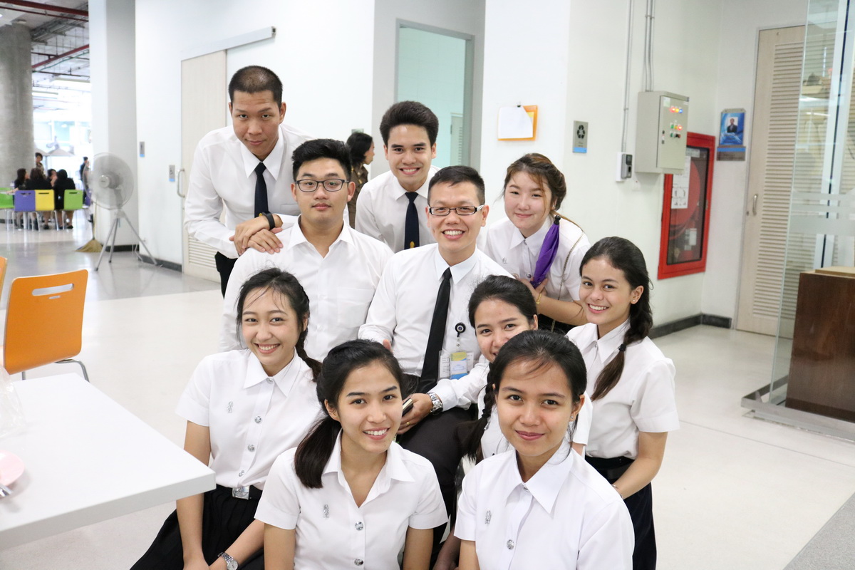พิธีไหว้ครู ปีการศึกษา 2560 — 29 เมษายน 2025 — สถาบันเทคโนโลยีจิตรลดา CDTI