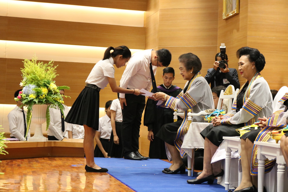 พิธีไหว้ครู ปีการศึกษา 2560 — 29 เมษายน 2025 — สถาบันเทคโนโลยีจิตรลดา CDTI