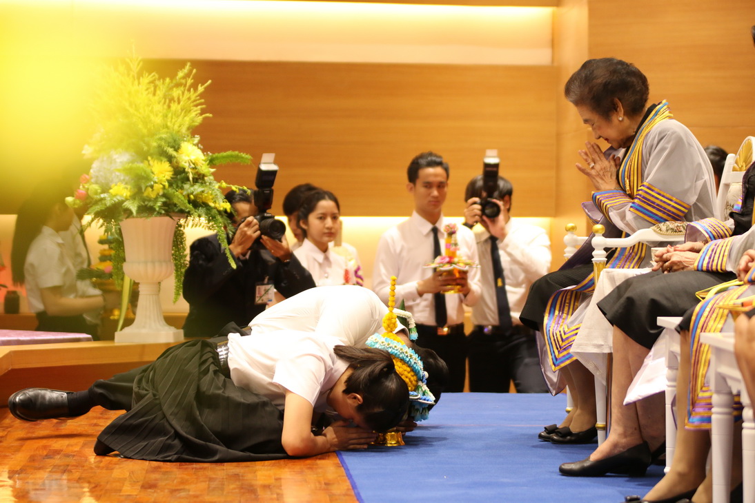 พิธีไหว้ครู ปีการศึกษา 2560 — 29 เมษายน 2025 — สถาบันเทคโนโลยีจิตรลดา CDTI