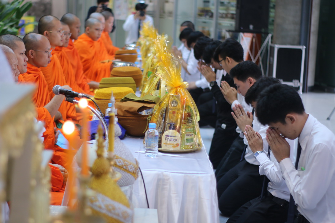 ทำบุญตักบาตรถวายเป็นพระราชกุศล — 10 พฤษภาคม 2025 — สถาบันเทคโนโลยีจิตรลดา CDTI
