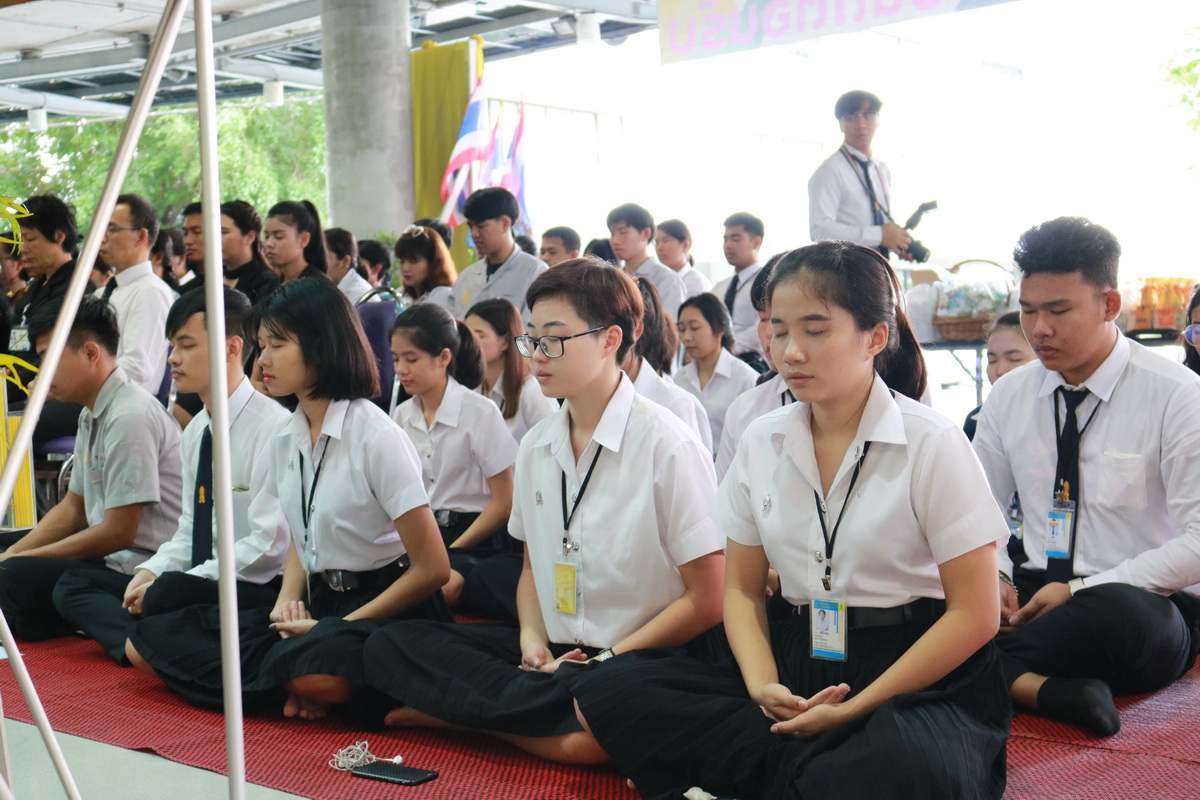 ทำบุญตักบาตรถวายเป็นพระราชกุศล — 10 พฤษภาคม 2025 — สถาบันเทคโนโลยีจิตรลดา CDTI