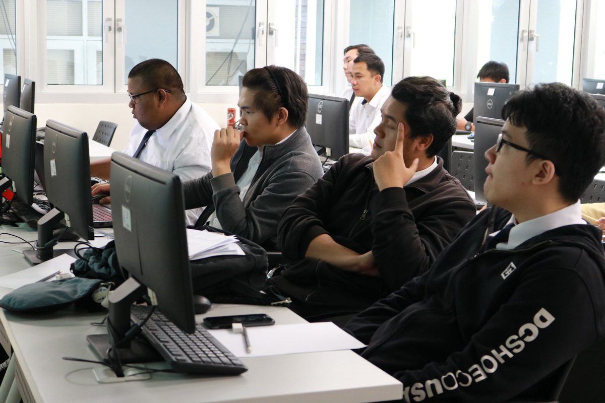 สติ๊กเกอร์ไลน์สร้างรายได้ — 3 พฤษภาคม 2025 — สถาบันเทคโนโลยีจิตรลดา CDTI
