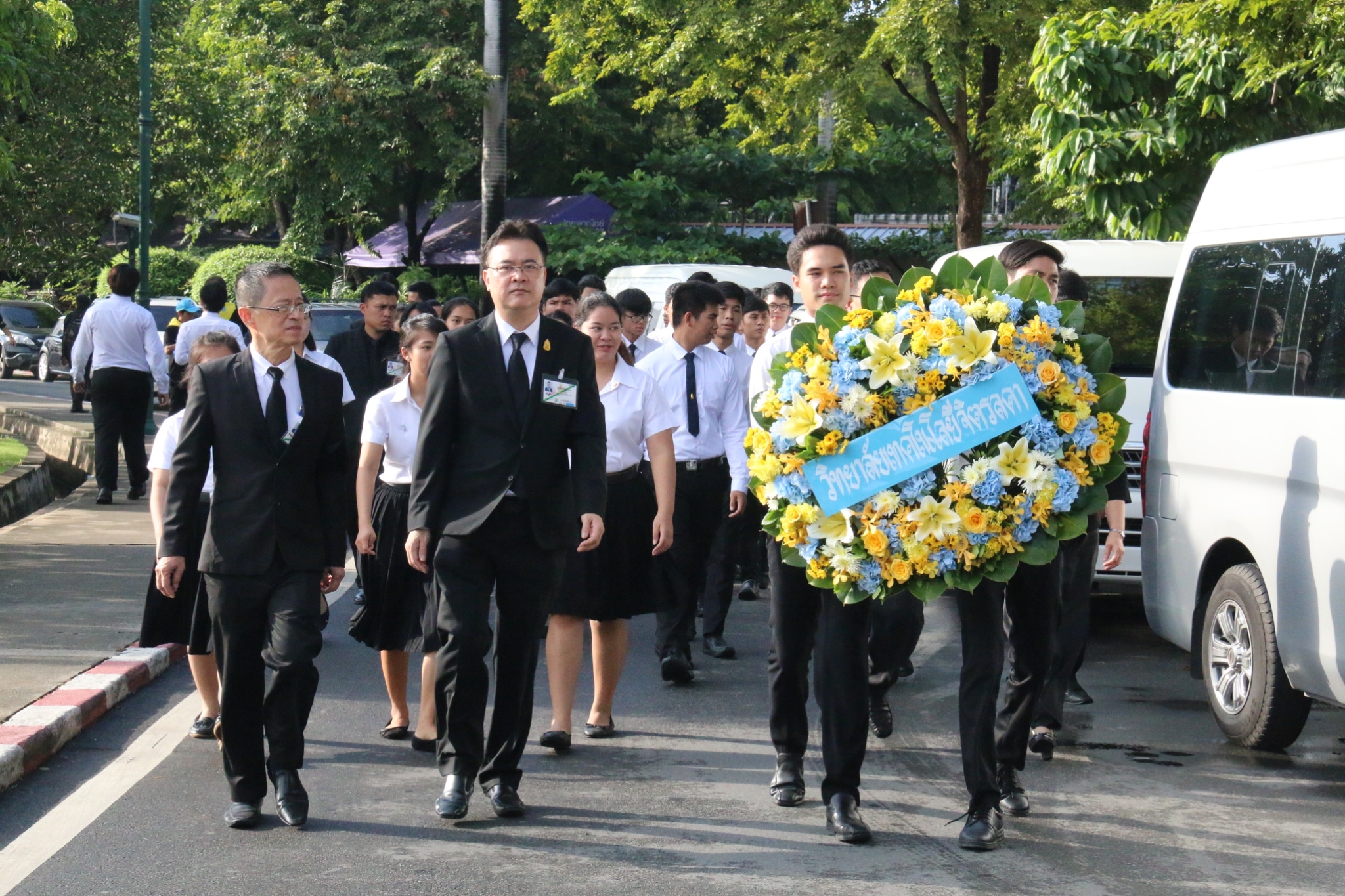 วางพวงมาลาเนื่องในวันปิยะมหาราช — 2 พฤษภาคม 2025 — สถาบันเทคโนโลยีจิตรลดา CDTI