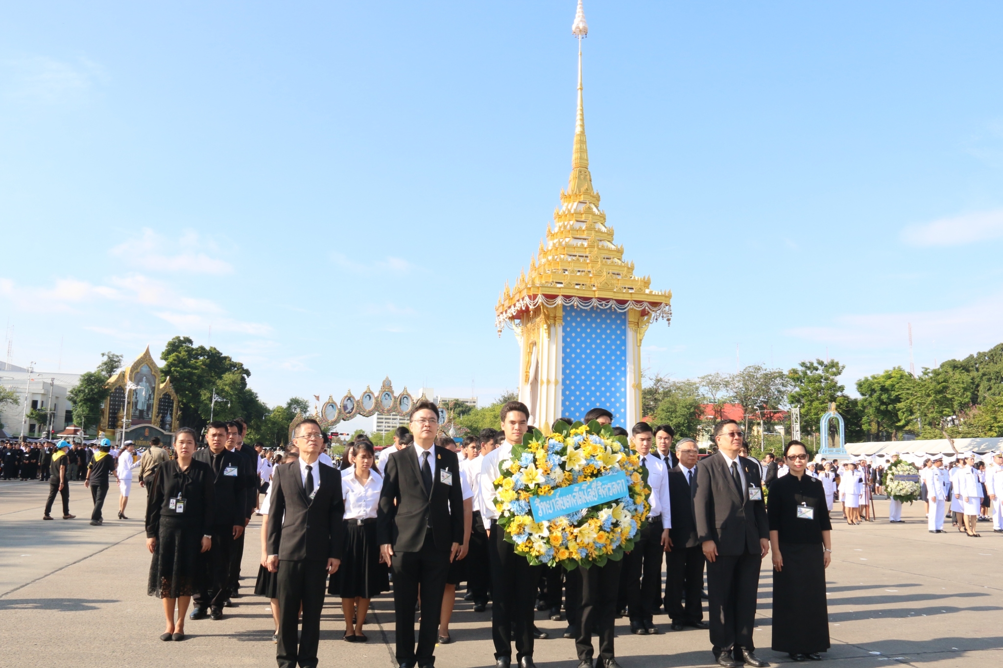 วางพวงมาลาเนื่องในวันปิยะมหาราช — 2 พฤษภาคม 2025 — สถาบันเทคโนโลยีจิตรลดา CDTI
