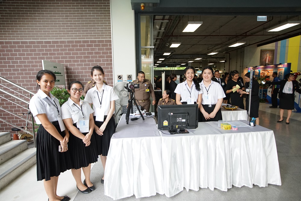 ประมวลภาพงานวันรับเสด็จฯ วันอังคารที่ 10 ตุลาคม พ.ศ. 2560 — 7 พฤษภาคม 2025 — สถาบันเทคโนโลยีจิตรลดา CDTI