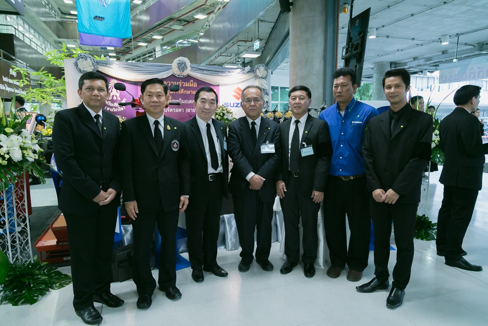 ประมวลภาพงานวันรับเสด็จฯ วันอังคารที่ 10 ตุลาคม พ.ศ. 2560 — 7 พฤษภาคม 2025 — สถาบันเทคโนโลยีจิตรลดา CDTI
