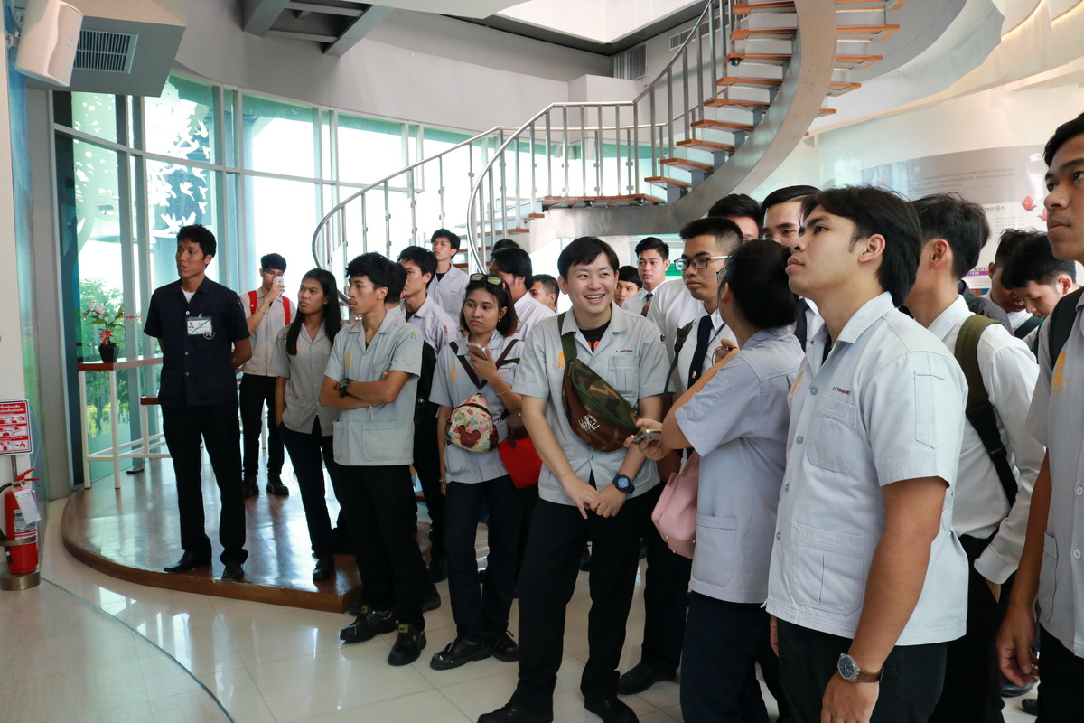 ึศึกษาดูงานศูนย์การเรียนรู้พลังงานทดแทน — 1 พฤษภาคม 2025 — สถาบันเทคโนโลยีจิตรลดา CDTI