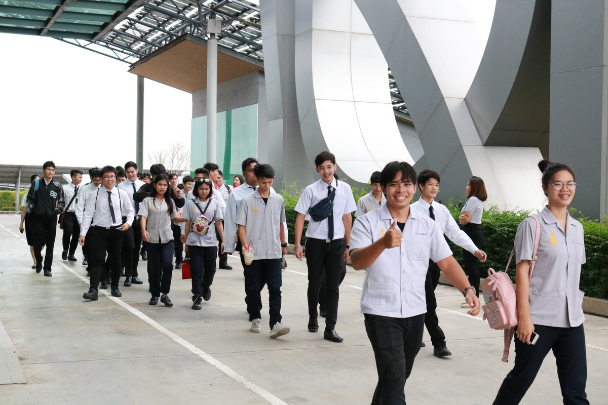 ึศึกษาดูงานศูนย์การเรียนรู้พลังงานทดแทน — 1 พฤษภาคม 2025 — สถาบันเทคโนโลยีจิตรลดา CDTI