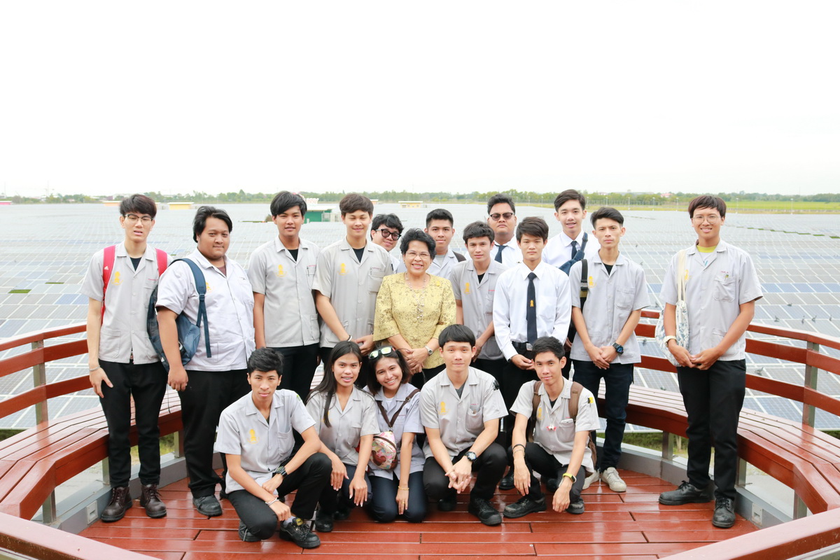 ึศึกษาดูงานศูนย์การเรียนรู้พลังงานทดแทน — 1 พฤษภาคม 2025 — สถาบันเทคโนโลยีจิตรลดา CDTI