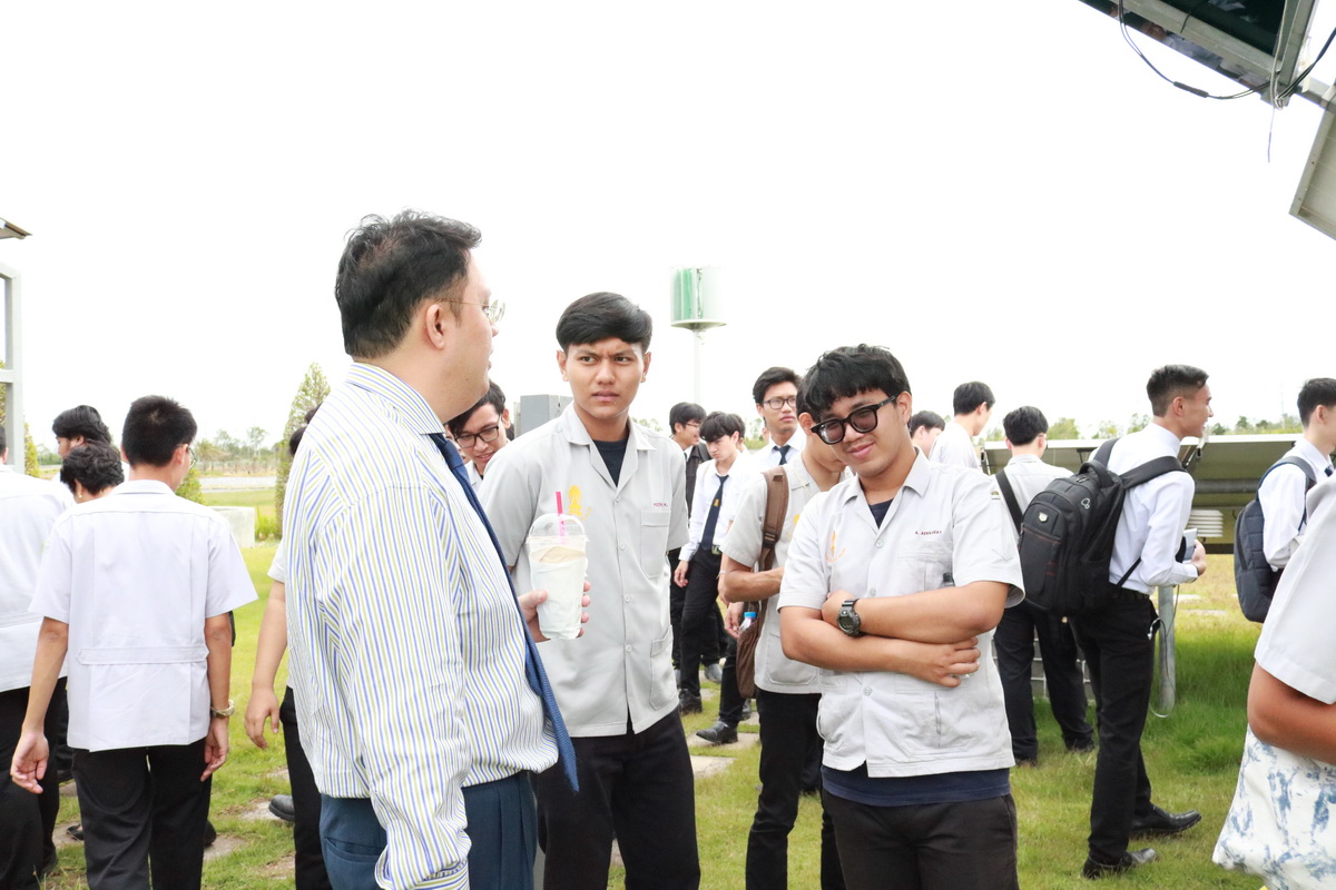 ึศึกษาดูงานศูนย์การเรียนรู้พลังงานทดแทน — 1 พฤษภาคม 2025 — สถาบันเทคโนโลยีจิตรลดา CDTI