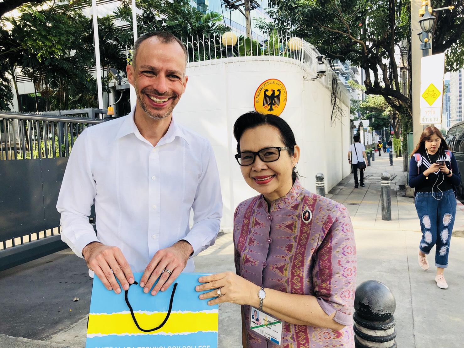 สวัสดีปีใหม่ 2561 — 11 พฤษภาคม 2025 — สถาบันเทคโนโลยีจิตรลดา CDTI
