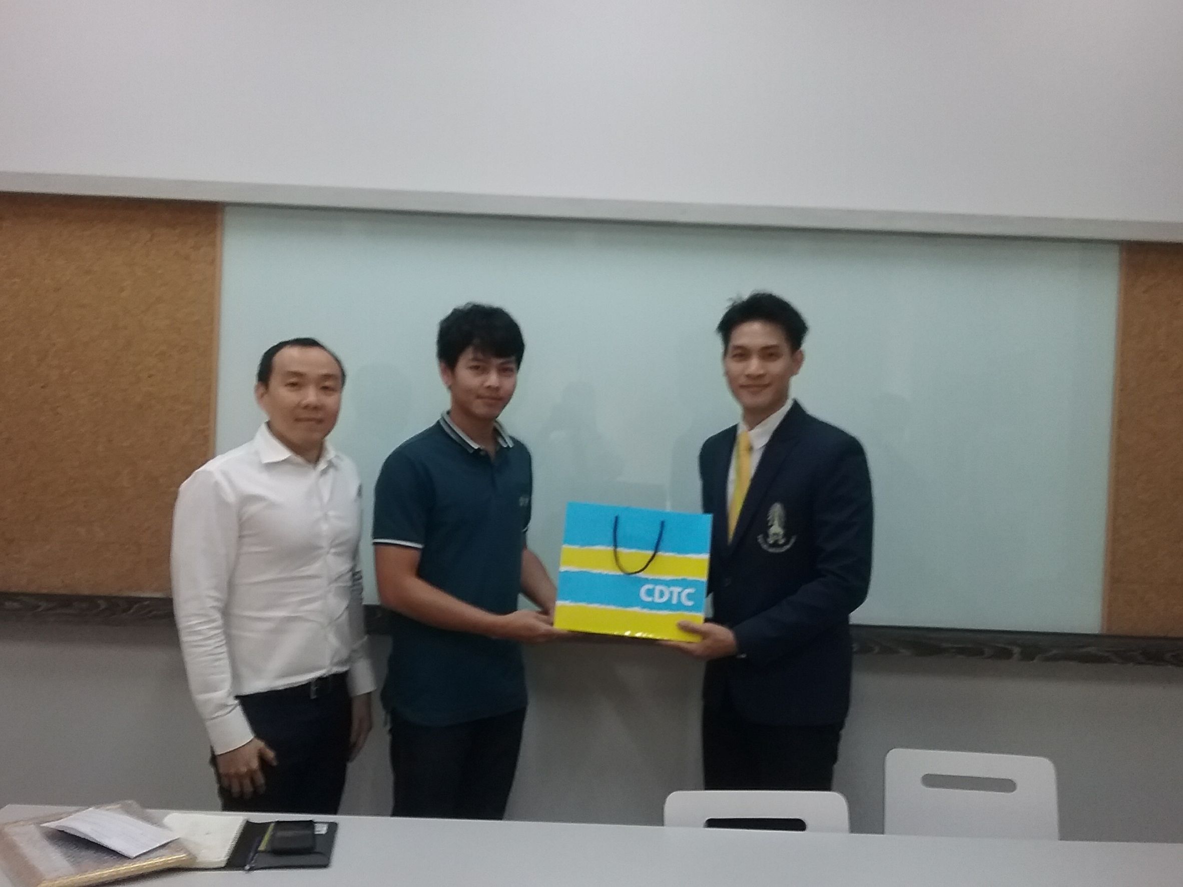 สวัสดีปีใหม่ 2561 — 11 พฤษภาคม 2025 — สถาบันเทคโนโลยีจิตรลดา CDTI