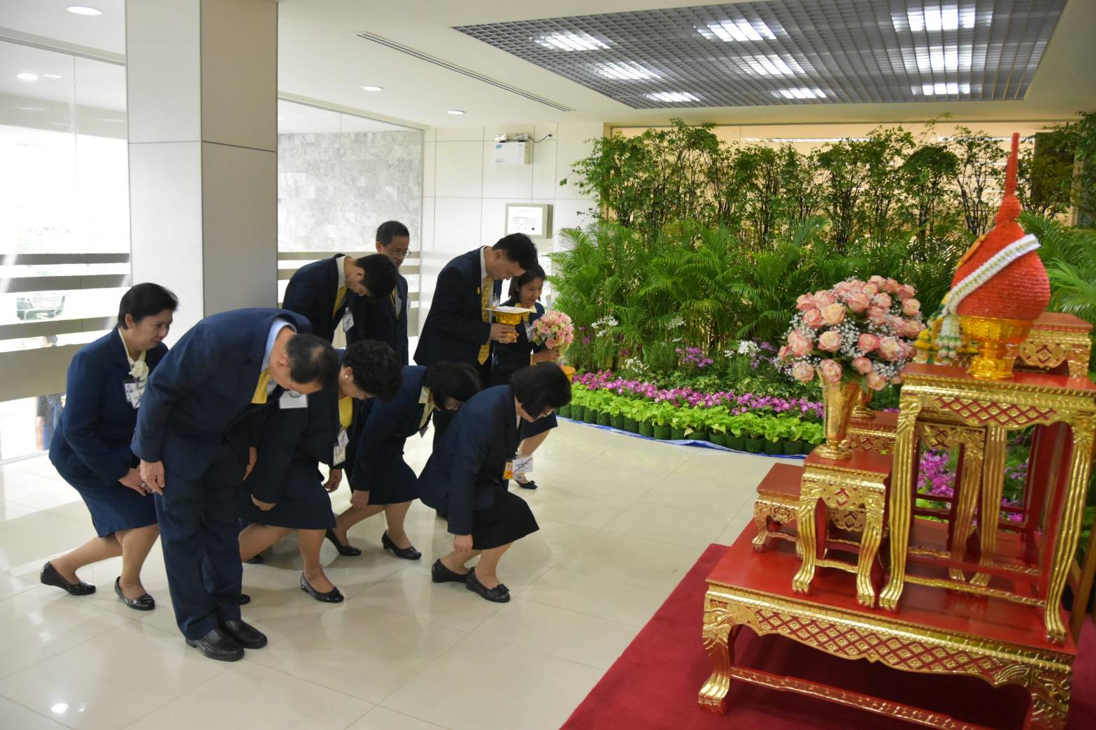 ร่วมลงนามถวายพระพร และถวายเงิน — 2 พฤษภาคม 2025 — สถาบันเทคโนโลยีจิตรลดา CDTI