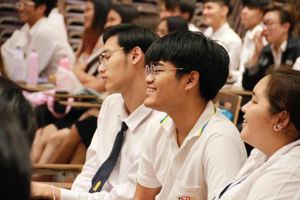บรรยายพิเศษ When We Fall in Love — 1 พฤษภาคม 2025 — สถาบันเทคโนโลยีจิตรลดา CDTI