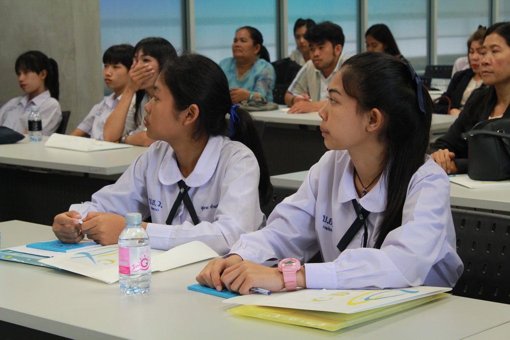 ต้อนรับนักเรียนทุนส่วนภูมิภาค — 1 พฤษภาคม 2025 — สถาบันเทคโนโลยีจิตรลดา CDTI