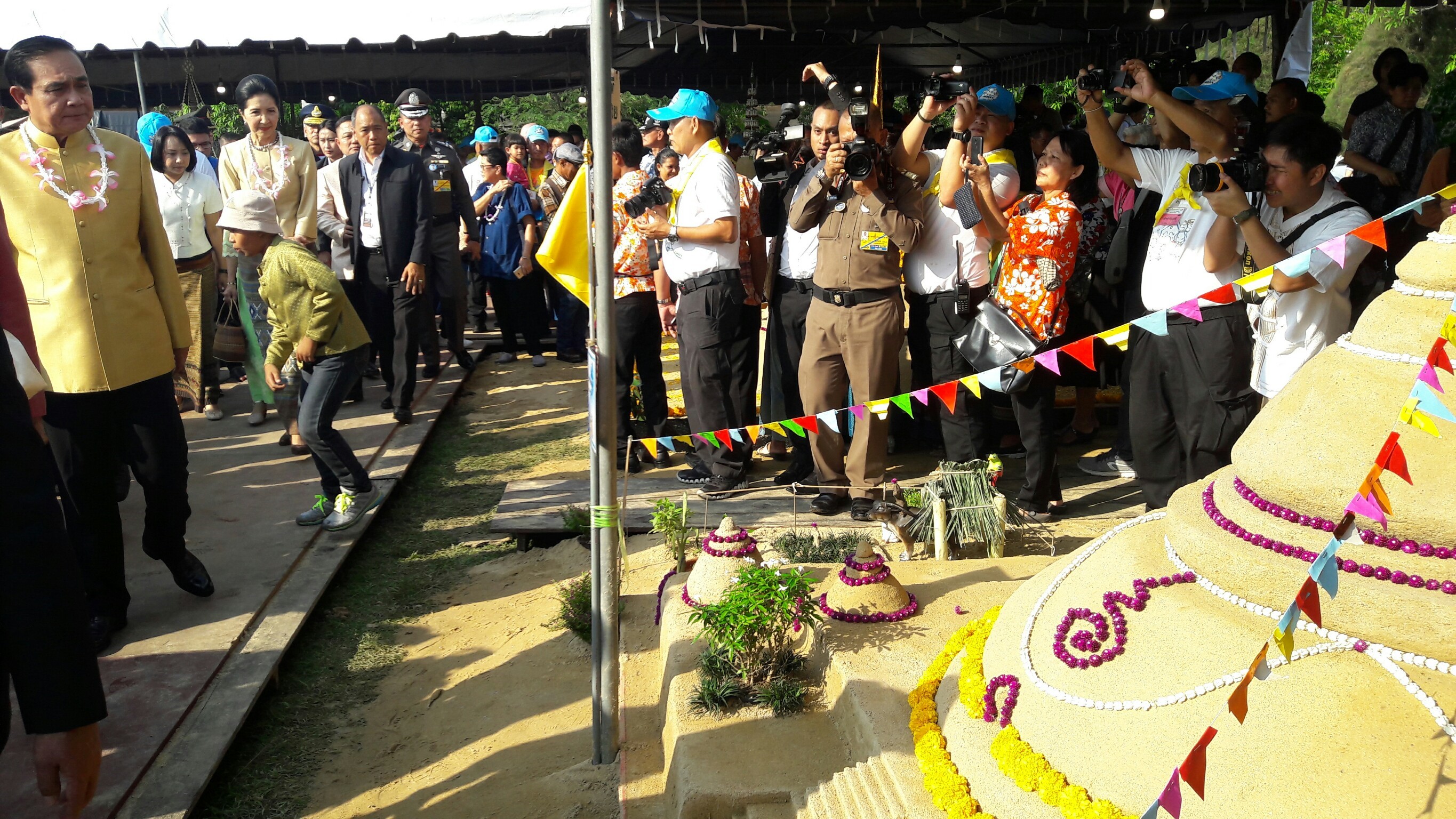 แข่งขันก่อพระเจดีย์ทราย — 1 พฤษภาคม 2025 — สถาบันเทคโนโลยีจิตรลดา CDTI