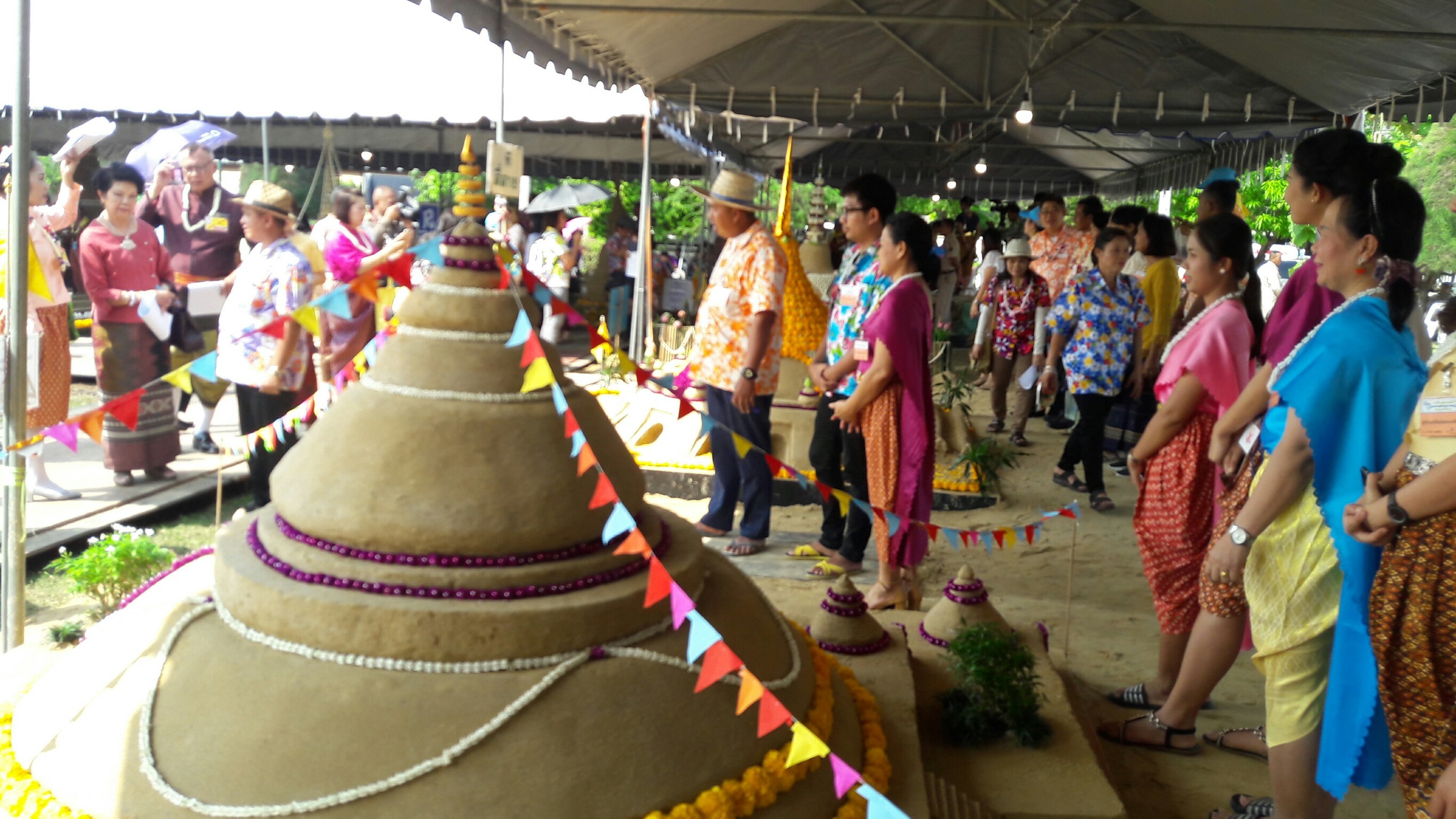 แข่งขันก่อพระเจดีย์ทราย — 1 พฤษภาคม 2025 — สถาบันเทคโนโลยีจิตรลดา CDTI