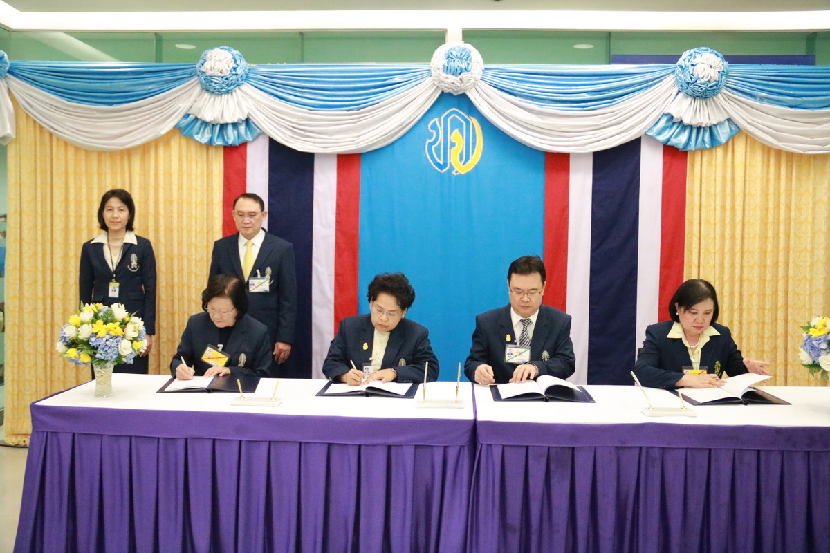 พระที่นั่งอัมพรสถาน — 1 พฤษภาคม 2025 — สถาบันเทคโนโลยีจิตรลดา CDTI