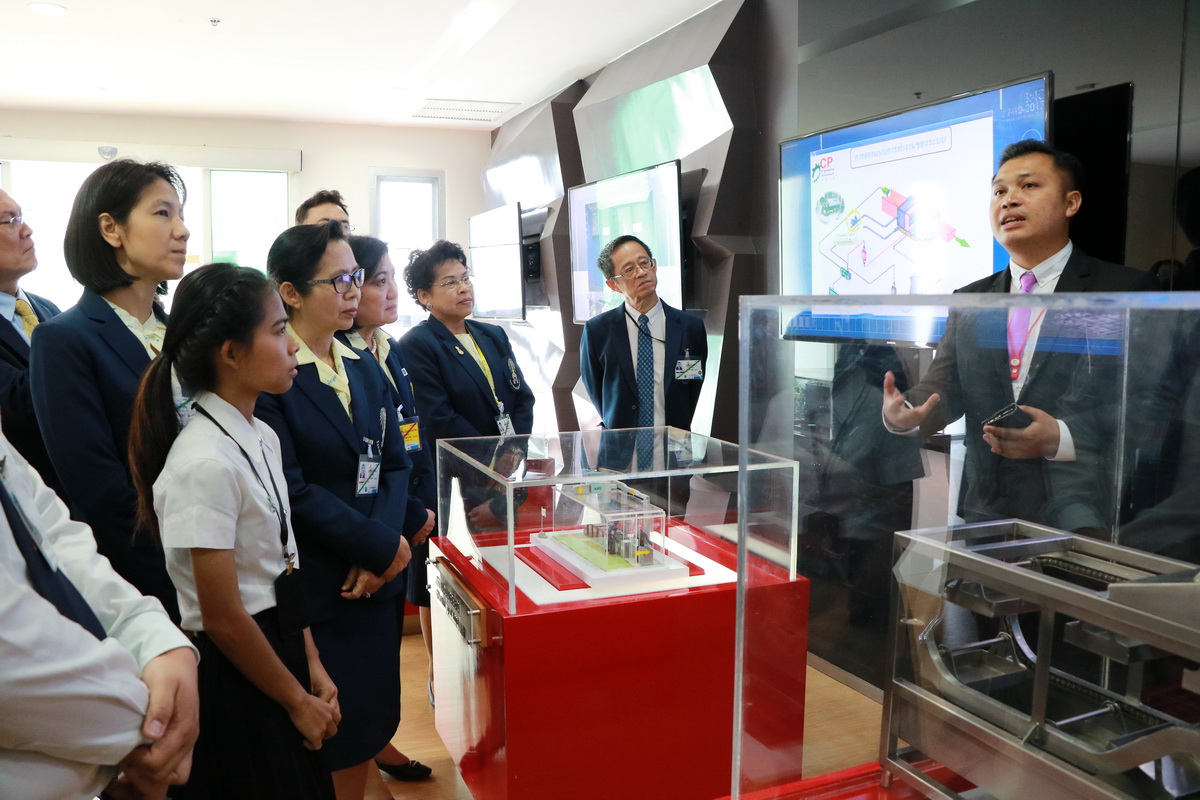 เฝ้ารับเสด็จ ณ บริษัท ซี พี แรม จำกัด — 11 พฤษภาคม 2025 — สถาบันเทคโนโลยีจิตรลดา CDTI