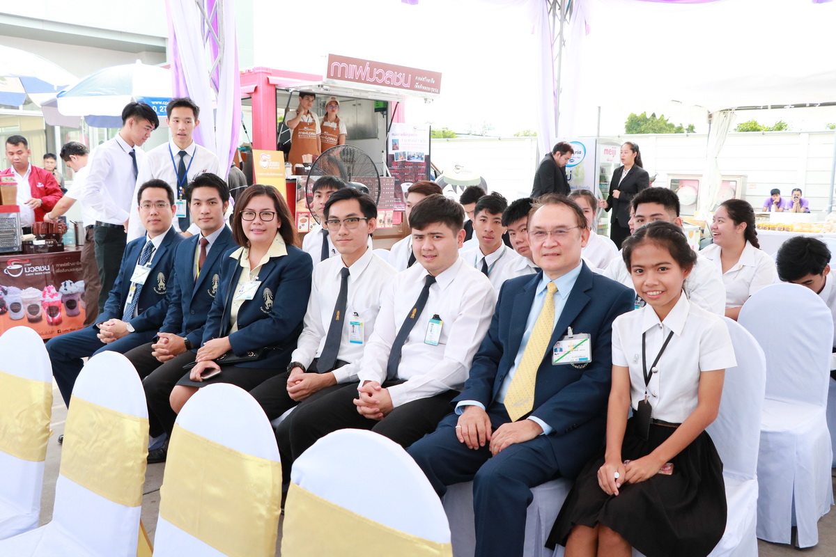 เฝ้ารับเสด็จ ณ บริษัท ซี พี แรม จำกัด — 11 พฤษภาคม 2025 — สถาบันเทคโนโลยีจิตรลดา CDTI