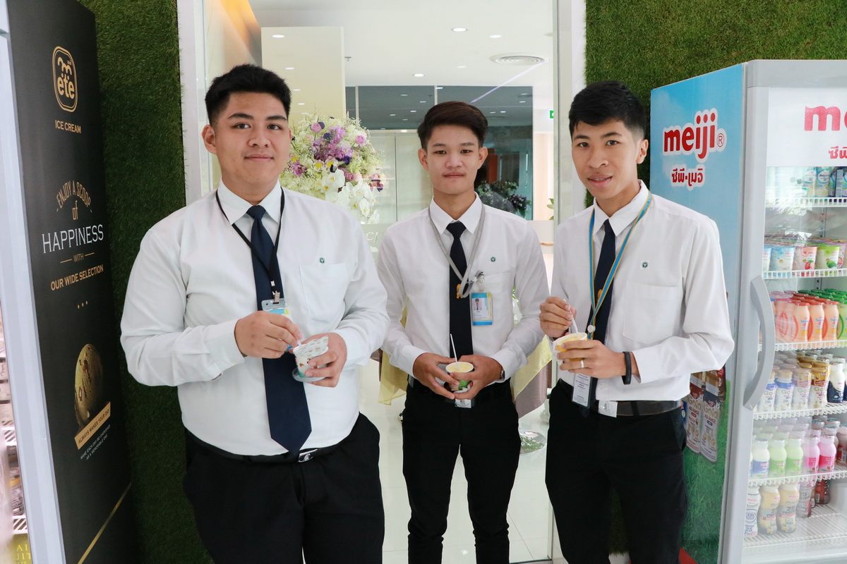 เฝ้ารับเสด็จ ณ บริษัท ซี พี แรม จำกัด — 11 พฤษภาคม 2025 — สถาบันเทคโนโลยีจิตรลดา CDTI