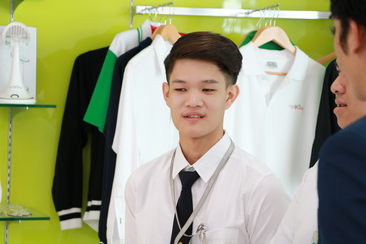 เฝ้ารับเสด็จ ณ บริษัท ซี พี แรม จำกัด — 11 พฤษภาคม 2025 — สถาบันเทคโนโลยีจิตรลดา CDTI