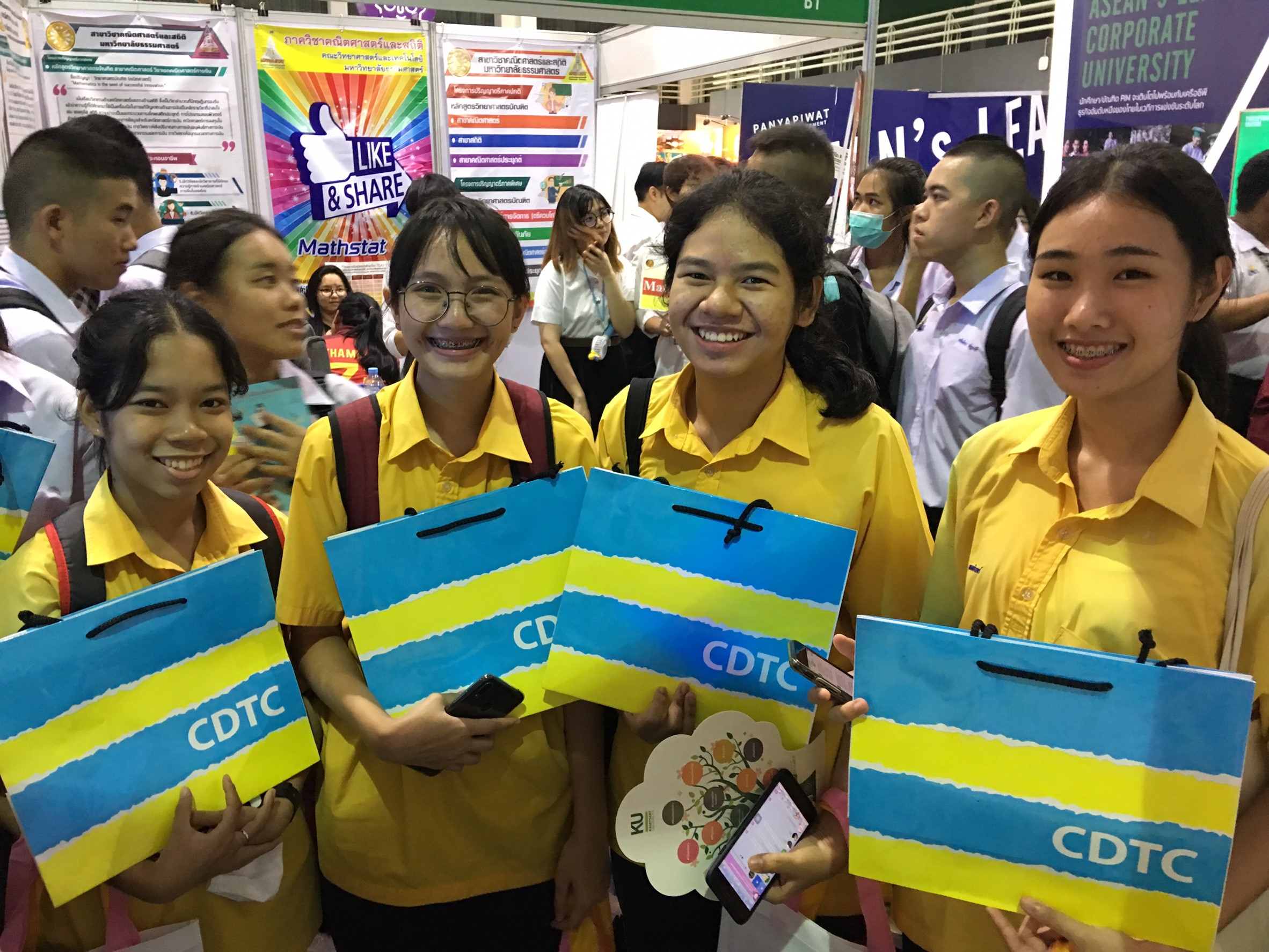 ตลาดนัดหลักสูตร มหาวิทยาลัยเกษตรศาสตร์ — 7 พฤษภาคม 2025 — สถาบันเทคโนโลยีจิตรลดา CDTI