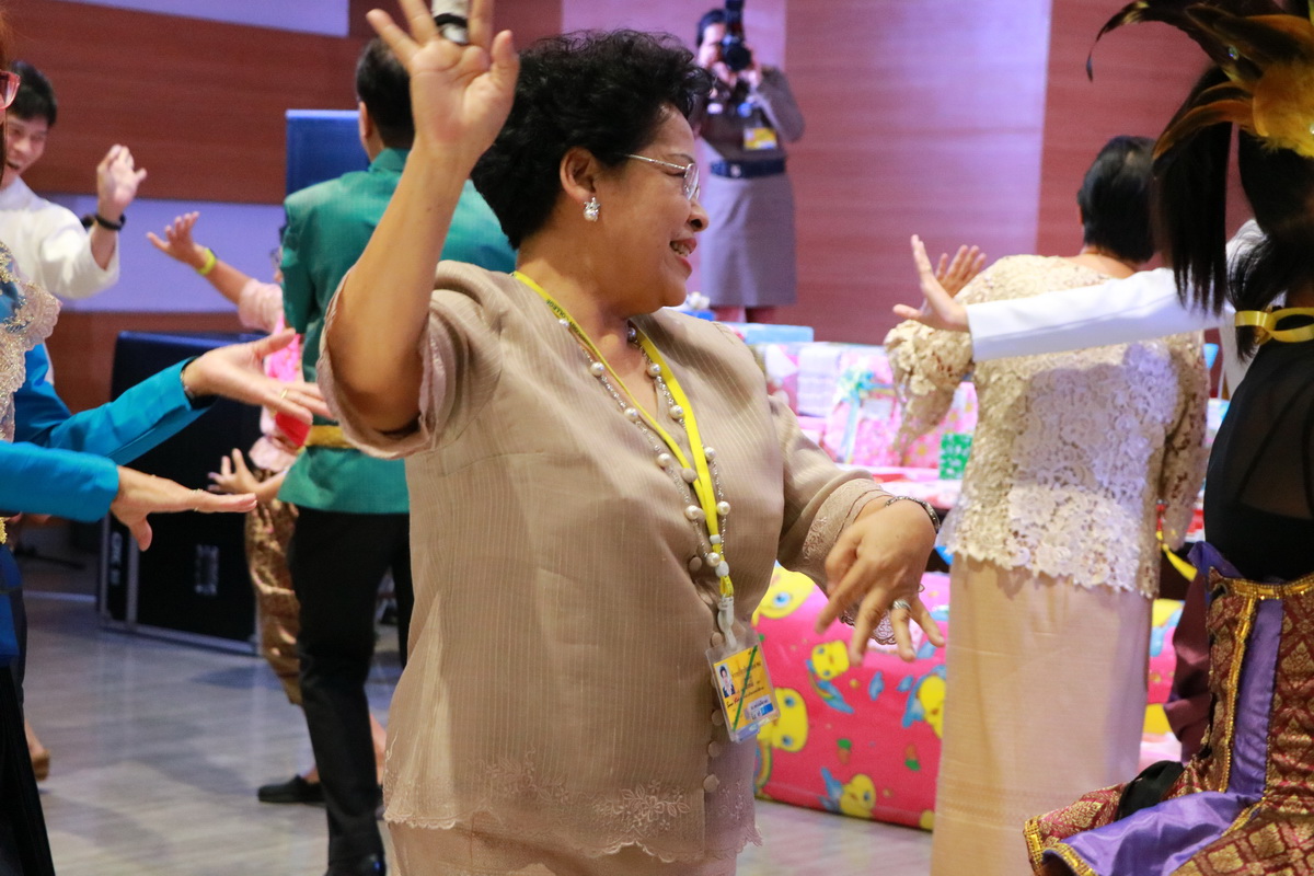 จิตรลดา นุ่งภูษาไทย — 9 พฤษภาคม 2025 — สถาบันเทคโนโลยีจิตรลดา CDTI