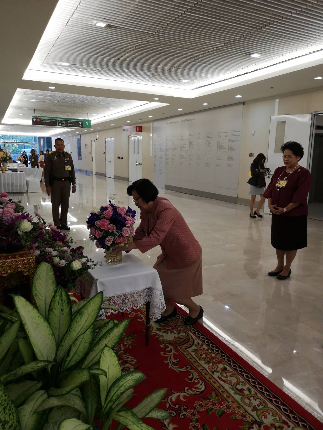 ถวายแจกัน — 2 พฤษภาคม 2025 — สถาบันเทคโนโลยีจิตรลดา CDTI