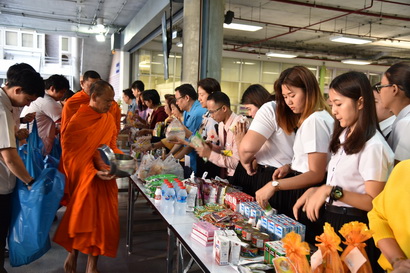 ตักบาตรวันมาฆบูชา — 21 พฤษภาคม 2025 — สถาบันเทคโนโลยีจิตรลดา CDTI