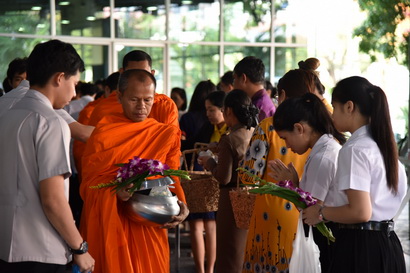 ตักบาตรวันมาฆบูชา — 21 พฤษภาคม 2025 — สถาบันเทคโนโลยีจิตรลดา CDTI