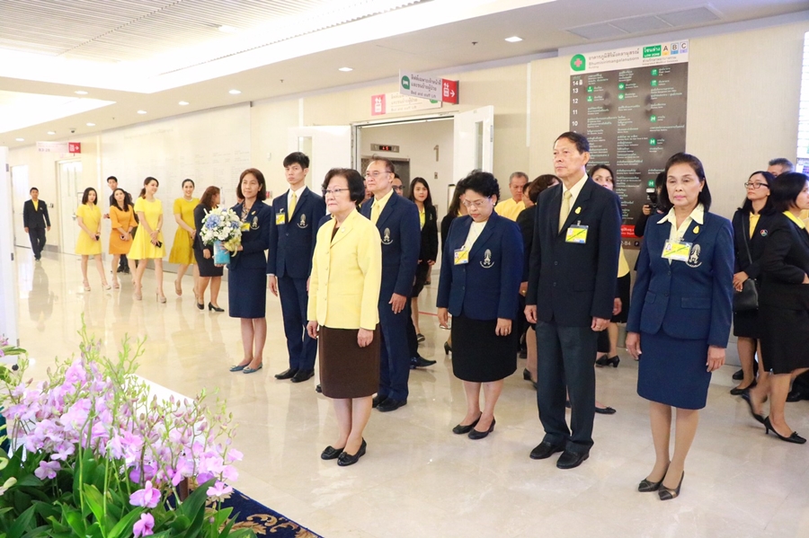 อธิการบดี สถาบันเทคโนโลยีจิตรลดา นำคณะผู้บริหารสถาบัน ลงนามถวายพระพร สมเด็จพระราชินีในรัชกาลที่ 9 — 2 พฤษภาคม 2025 — สถาบันเทคโนโลยีจิตรลดา CDTI