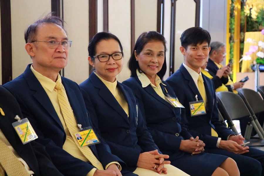 อธิการบดี สถาบันเทคโนโลยีจิตรลดา นำคณะผู้บริหารสถาบัน ลงนามถวายพระพร สมเด็จพระราชินีในรัชกาลที่ 9 — 2 พฤษภาคม 2025 — สถาบันเทคโนโลยีจิตรลดา CDTI