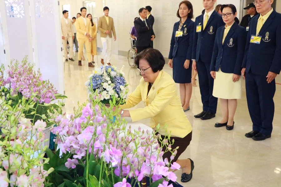 อธิการบดี สถาบันเทคโนโลยีจิตรลดา นำคณะผู้บริหารสถาบัน ลงนามถวายพระพร สมเด็จพระราชินีในรัชกาลที่ 9 — 2 พฤษภาคม 2025 — สถาบันเทคโนโลยีจิตรลดา CDTI