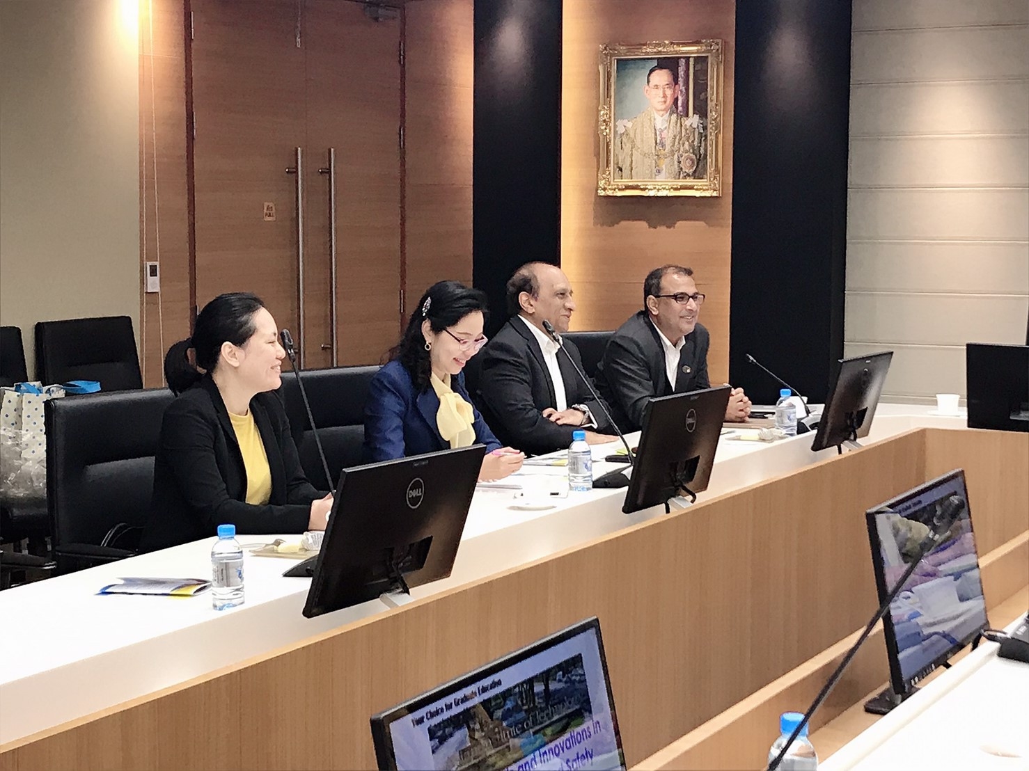 รับฟังการบรรยายพร้อมหารือความร่วมมือทางวิชาการ — 8 พฤษภาคม 2025 — สถาบันเทคโนโลยีจิตรลดา CDTI