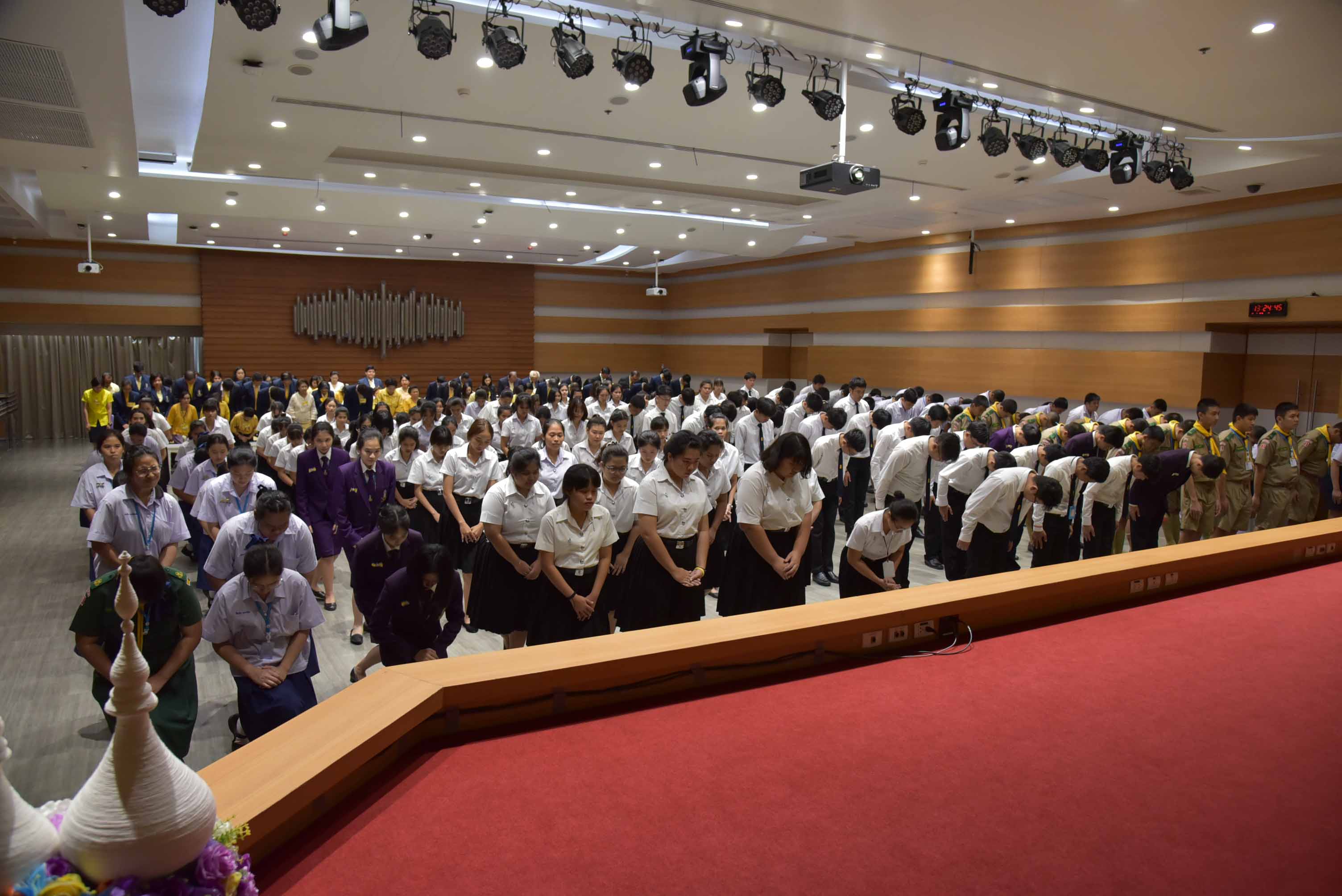 ถวายพระพรชัยมงคลพระบาทสมเด็จพระเจ้าอยู่หัว — 2 พฤษภาคม 2025 — สถาบันเทคโนโลยีจิตรลดา CDTI