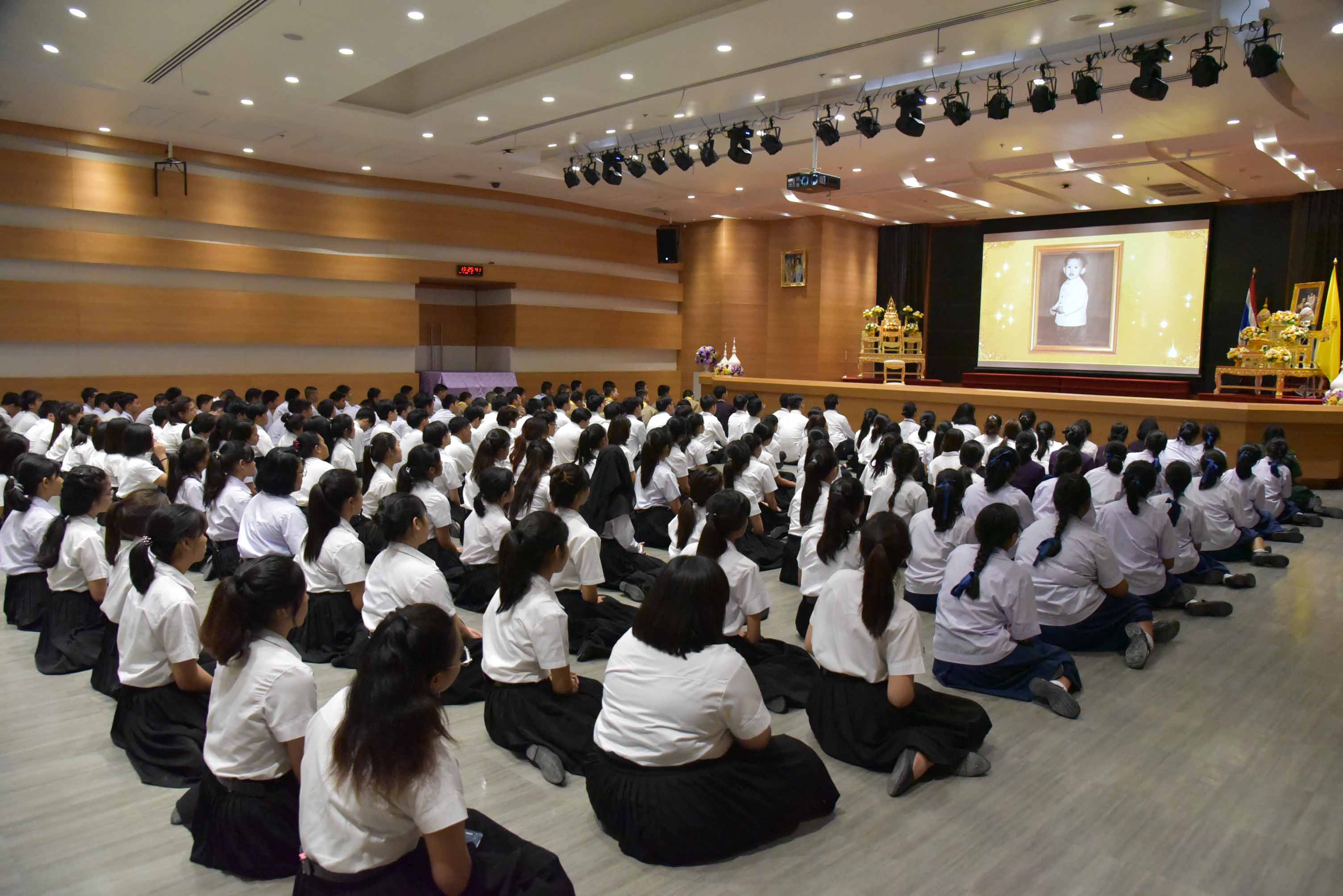 ถวายพระพรชัยมงคลพระบาทสมเด็จพระเจ้าอยู่หัว — 2 พฤษภาคม 2025 — สถาบันเทคโนโลยีจิตรลดา CDTI