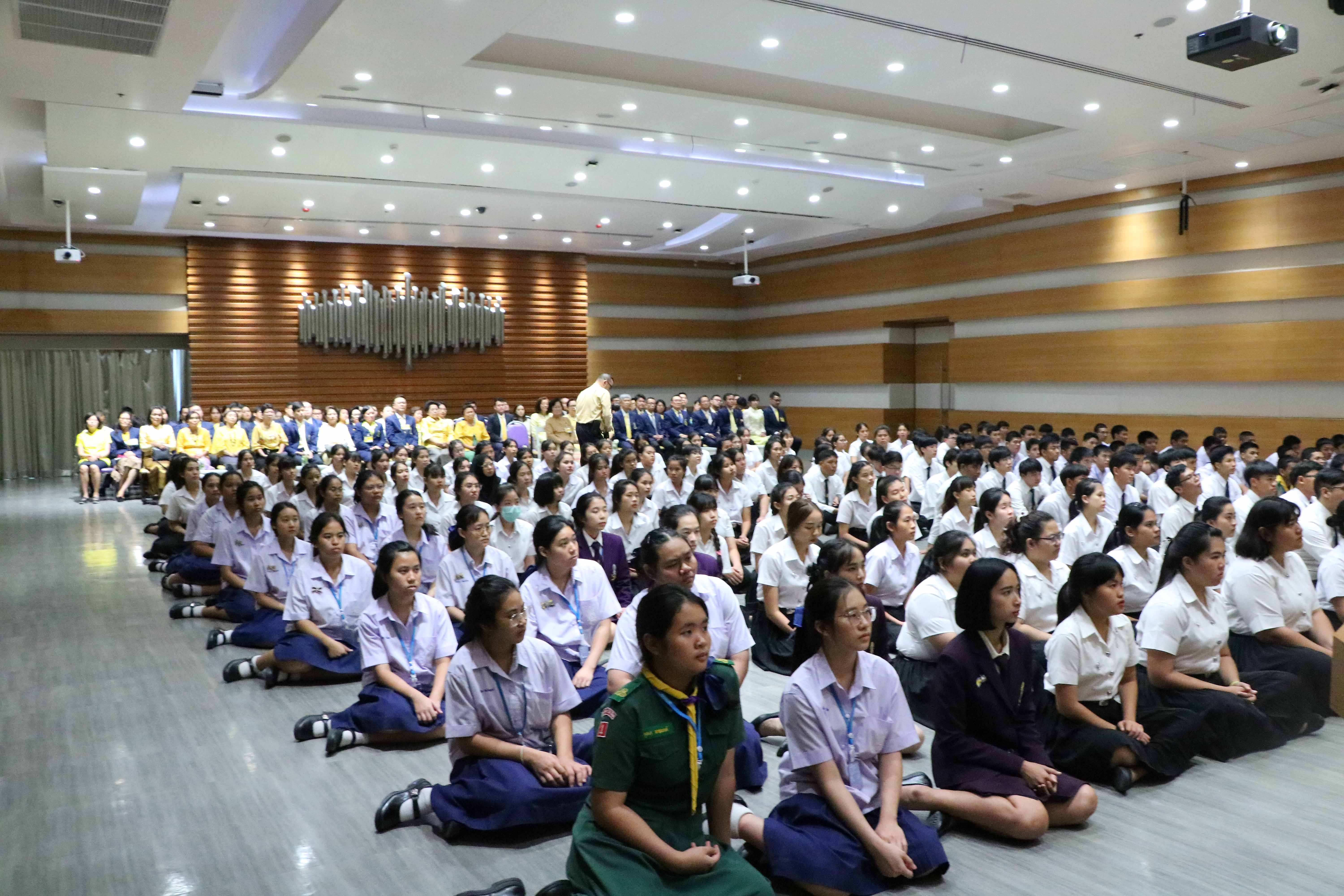 ถวายพระพรชัยมงคลพระบาทสมเด็จพระเจ้าอยู่หัว — 2 พฤษภาคม 2025 — สถาบันเทคโนโลยีจิตรลดา CDTI