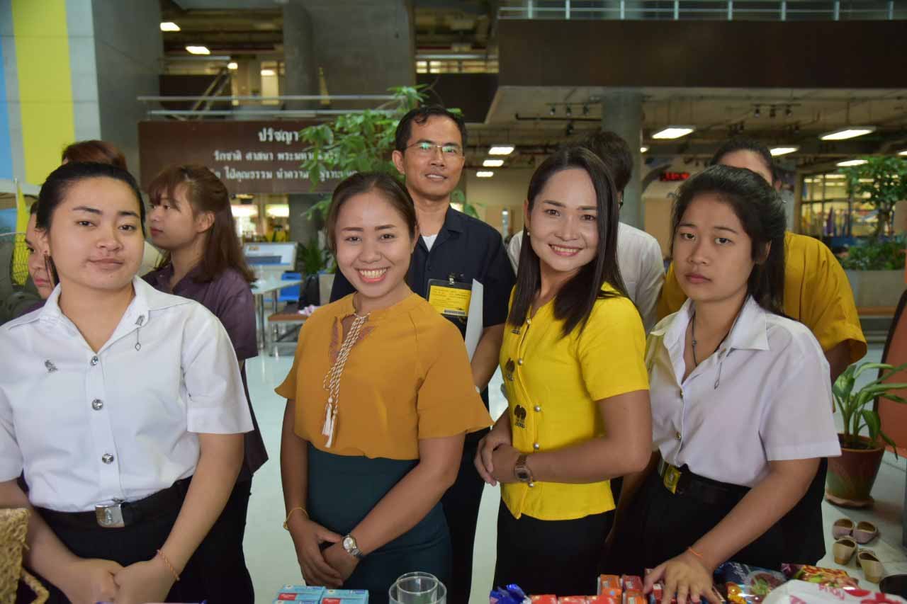 ตักบาตรถวายเป็นพระราชกุศล — 2 พฤษภาคม 2025 — สถาบันเทคโนโลยีจิตรลดา CDTI