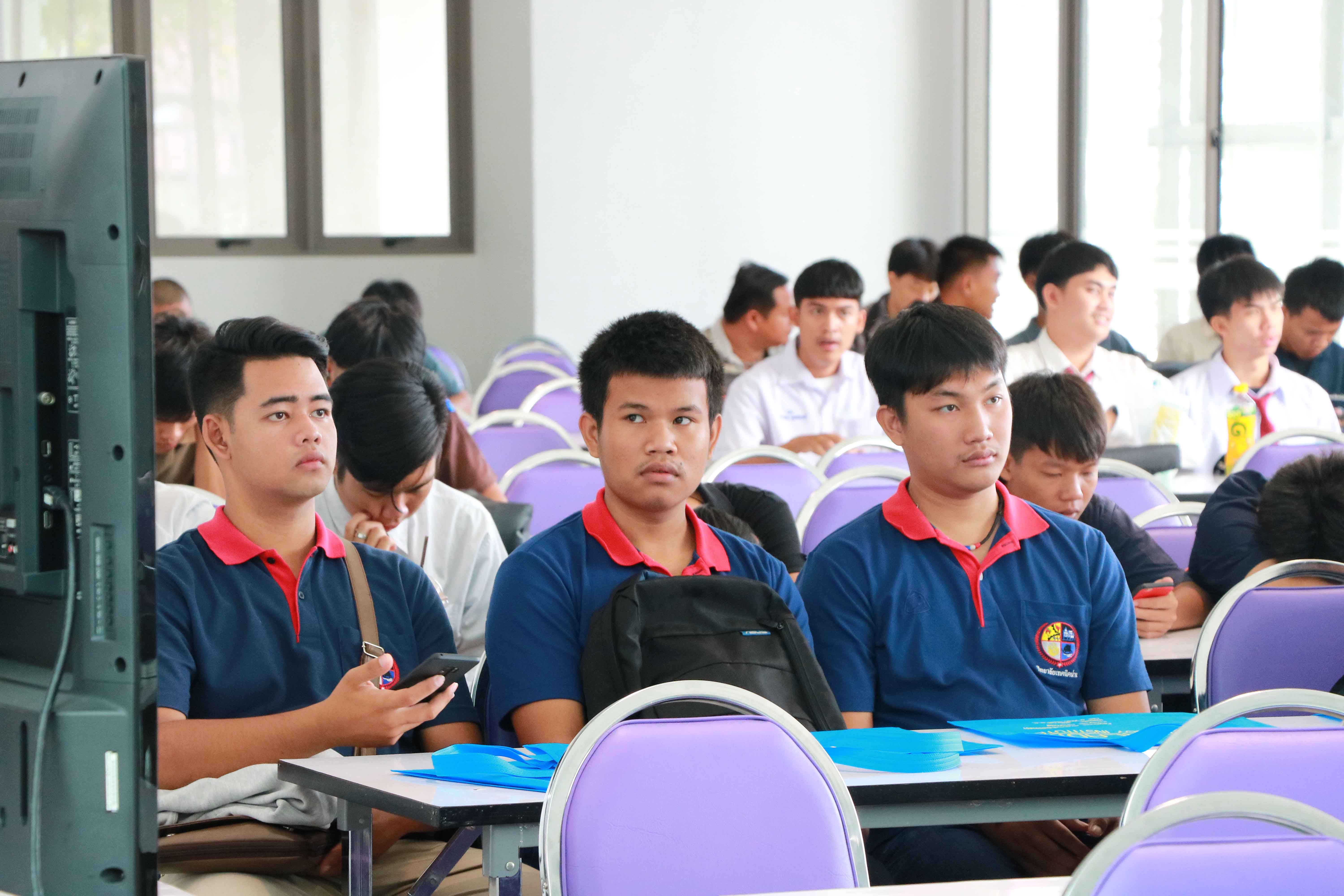 ต้อนรับคณะอบรมควบคุมหุ่นยนต์ — 2 พฤษภาคม 2025 — สถาบันเทคโนโลยีจิตรลดา CDTI