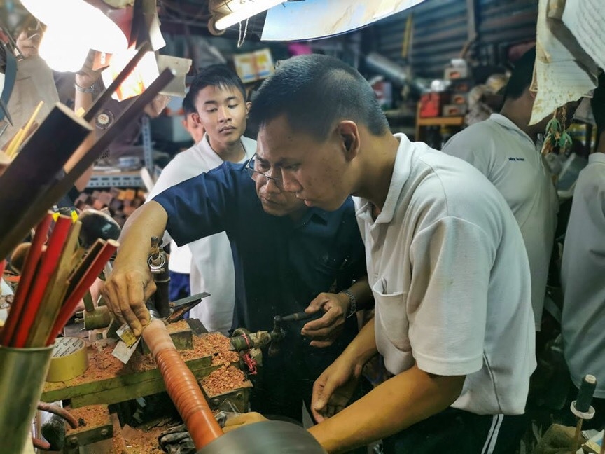 ศึกษาดูงาน บ้านช่างดนตรีไทย พันจ่าเอกชัยนรินทร์ แถมมีทรัพย์ (ช่างนคร) — 2 พฤษภาคม 2025 — สถาบันเทคโนโลยีจิตรลดา CDTI
