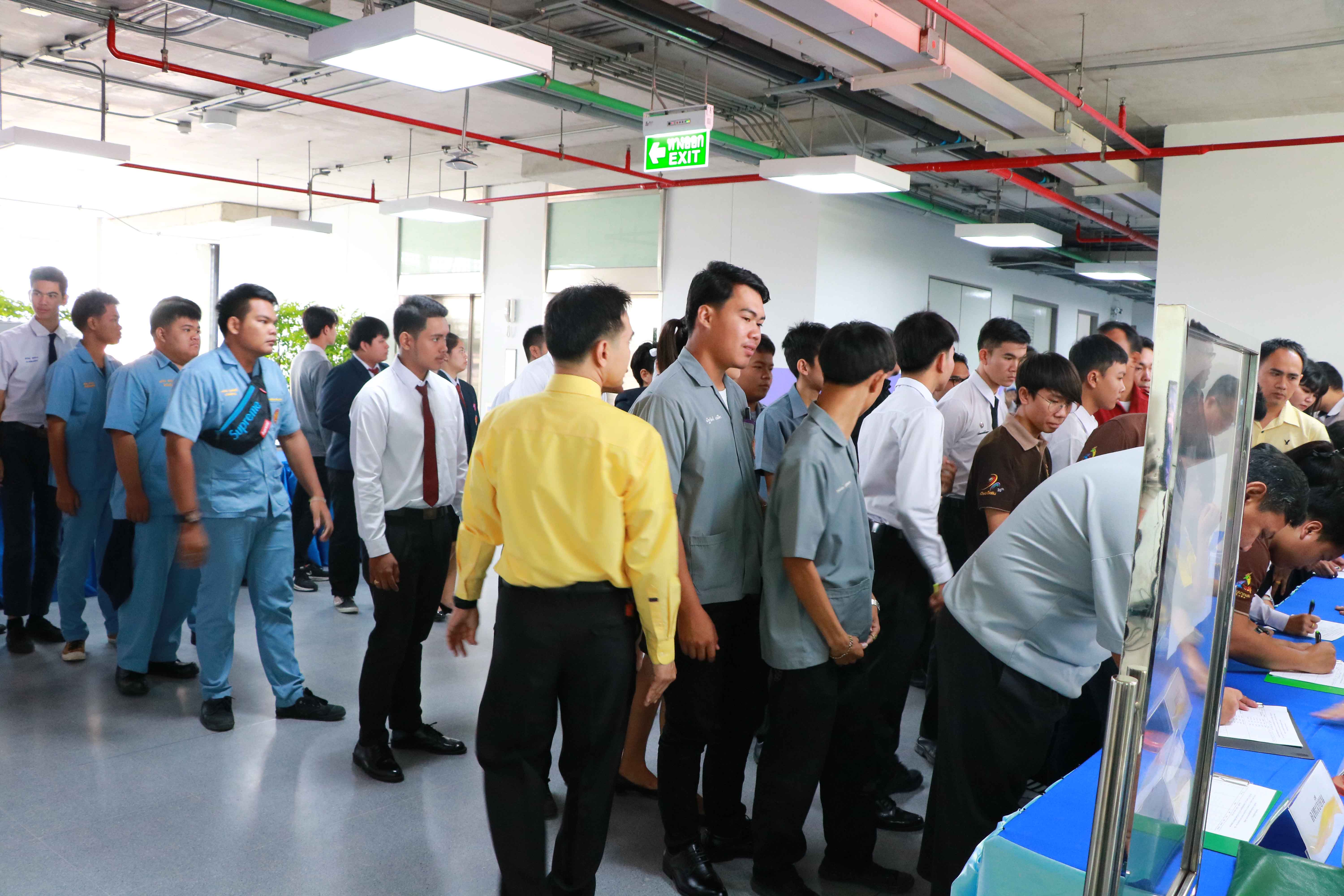 อบรมการแข่งขันหุ่นยนต์ประกอบอาหาร (ผัดไทย) — 2 พฤษภาคม 2025 — สถาบันเทคโนโลยีจิตรลดา CDTI