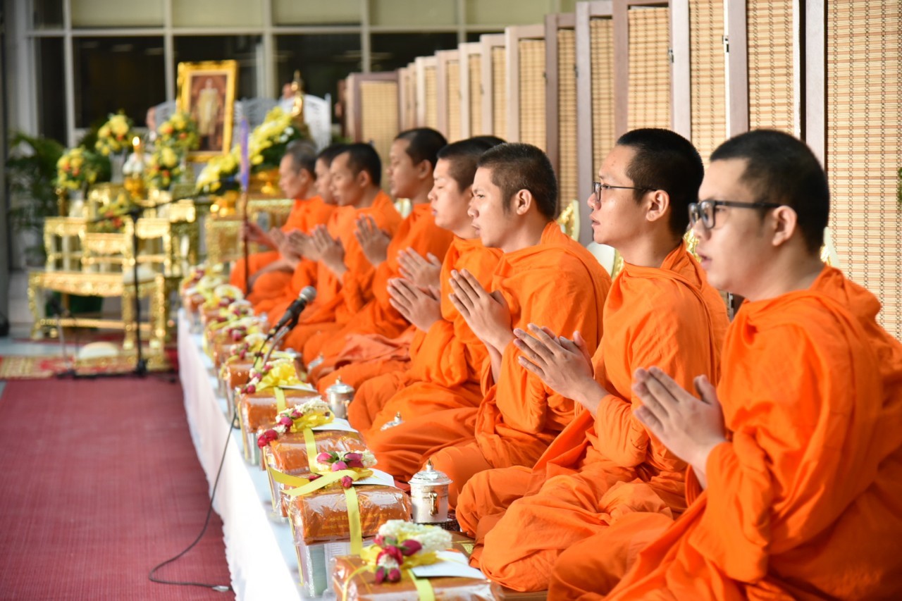 ทำบุญอุทิศถวายเป็นพระราชกุศล — 4 พฤษภาคม 2025 — สถาบันเทคโนโลยีจิตรลดา CDTI