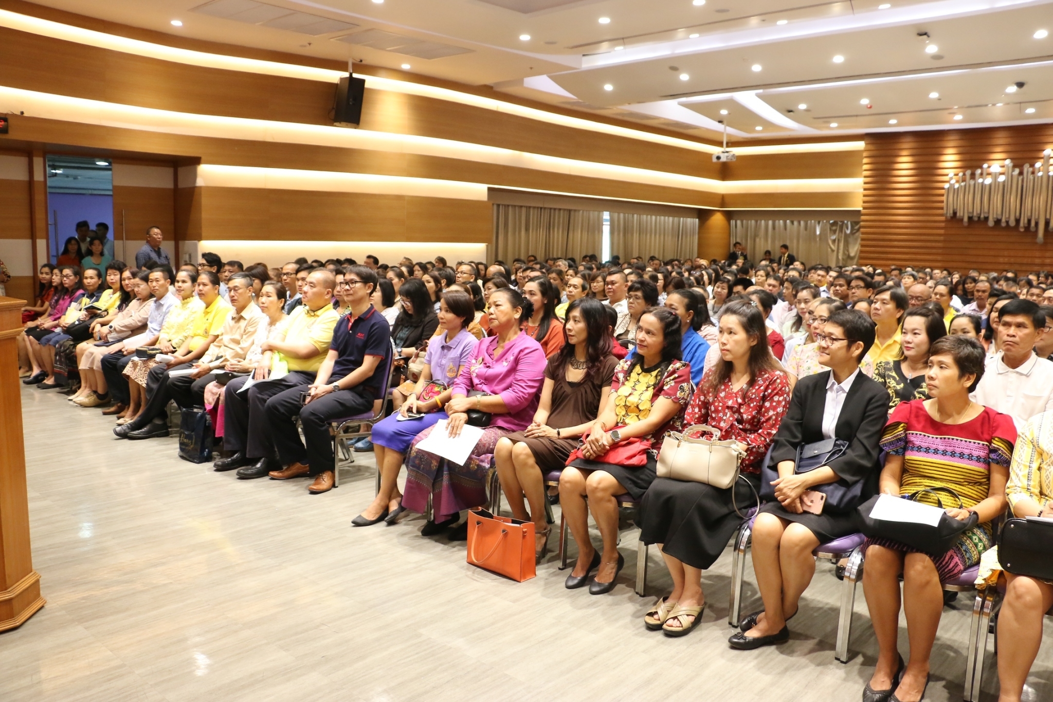 การประชุมผู้ปกครองและรับสมุดรายงานผลการเรียน — 4 พฤษภาคม 2025 — สถาบันเทคโนโลยีจิตรลดา CDTI