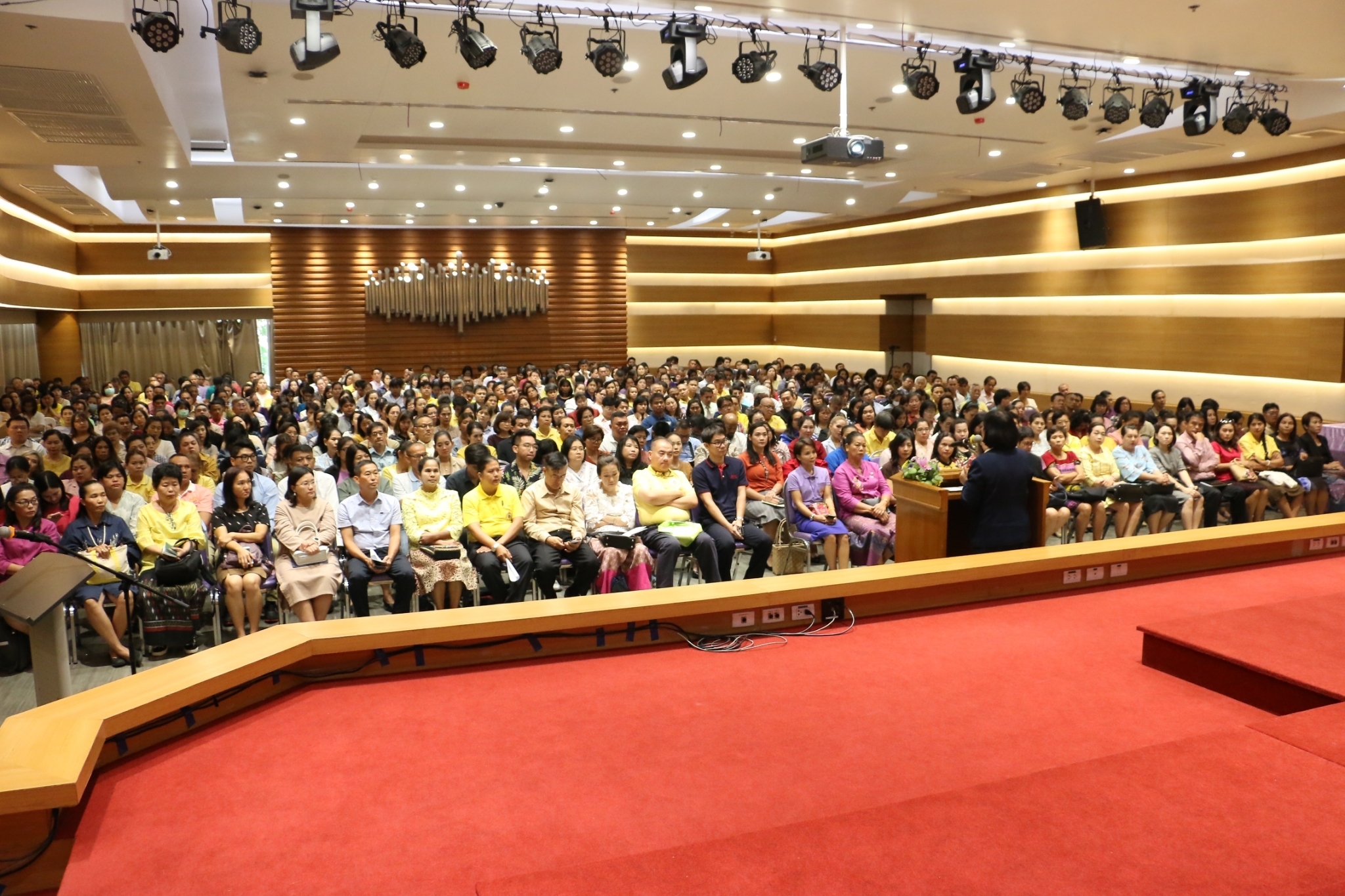 การประชุมผู้ปกครองและรับสมุดรายงานผลการเรียน — 4 พฤษภาคม 2025 — สถาบันเทคโนโลยีจิตรลดา CDTI