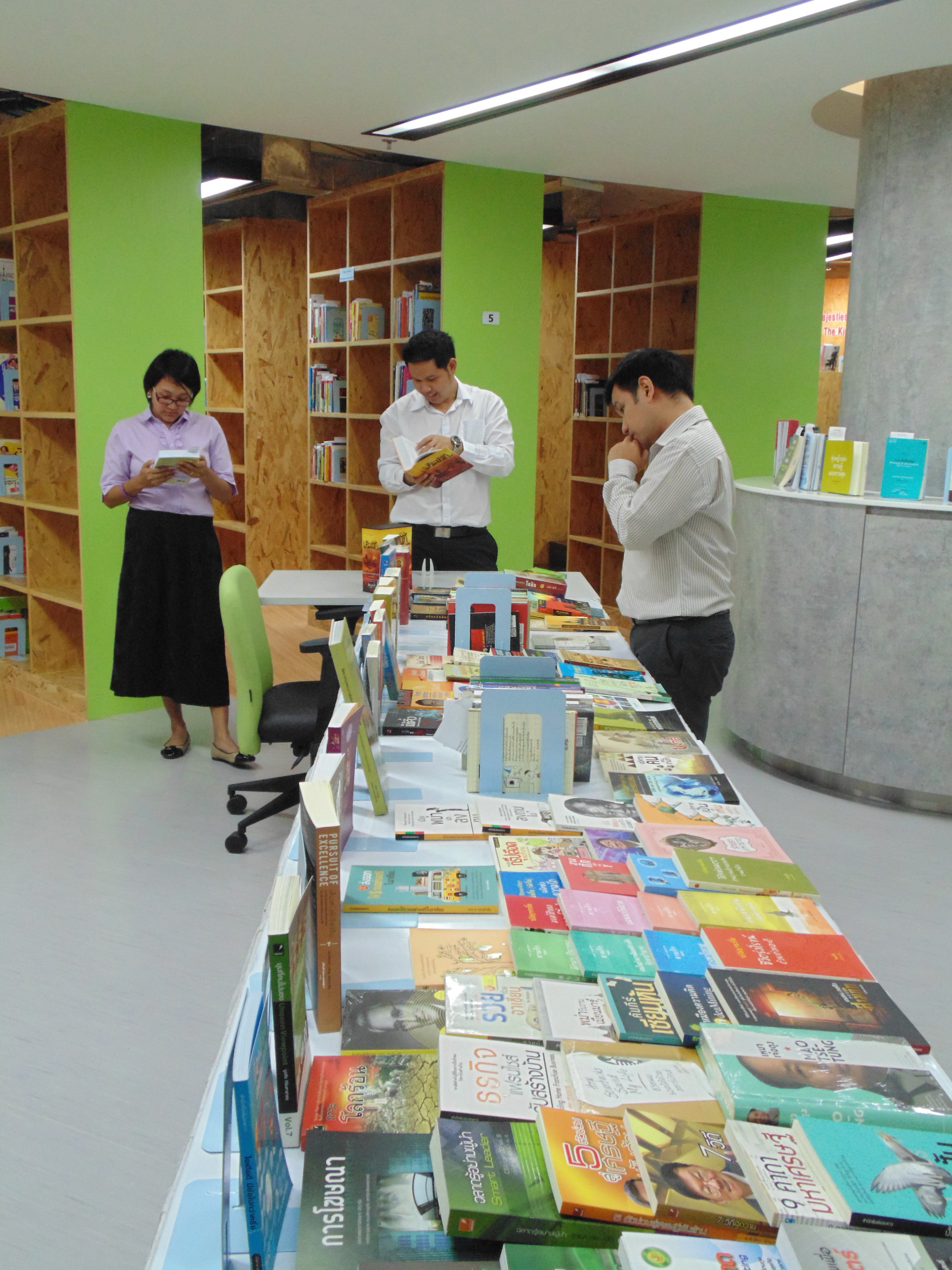 กิจกรรม Mini Book Fiar 2015 — 1 พฤษภาคม 2025 — สถาบันเทคโนโลยีจิตรลดา CDTI