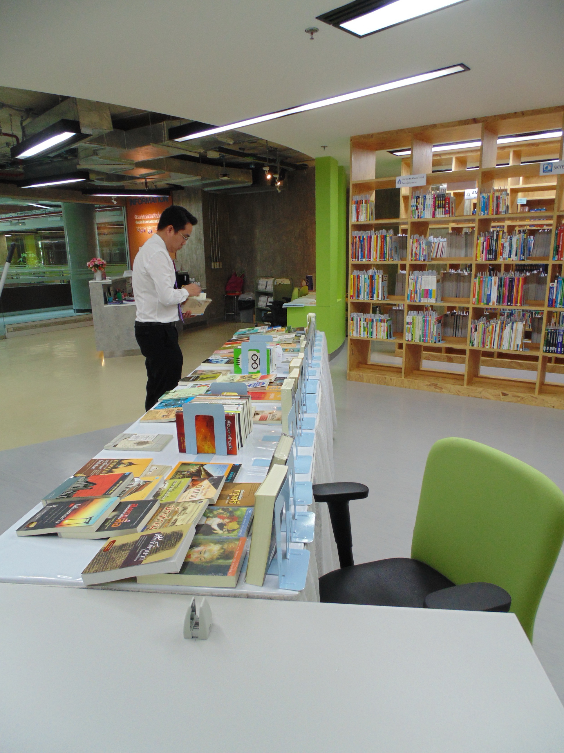 กิจกรรม Mini Book Fiar 2015 — 1 พฤษภาคม 2025 — สถาบันเทคโนโลยีจิตรลดา CDTI