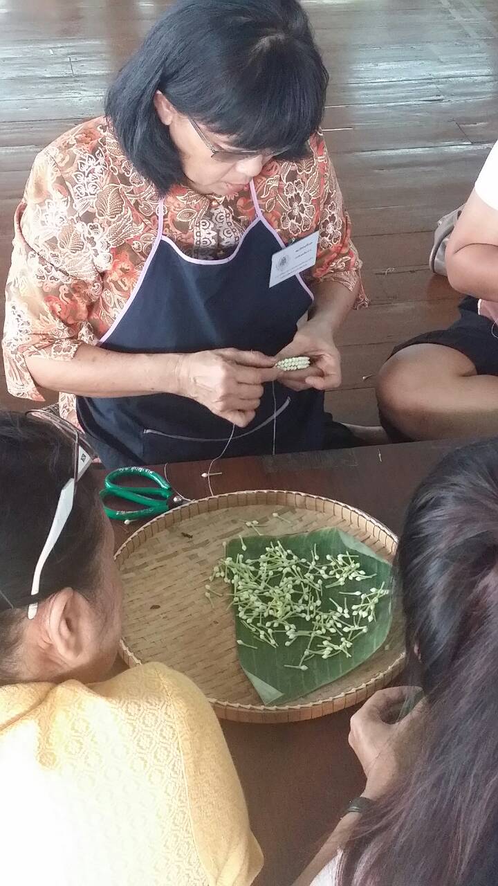 งานดอกไม้เครื่องสดในงานพระราชพิธีพระราชทานเพลิงพระศพ — 1 พฤษภาคม 2025 — สถาบันเทคโนโลยีจิตรลดา CDTI