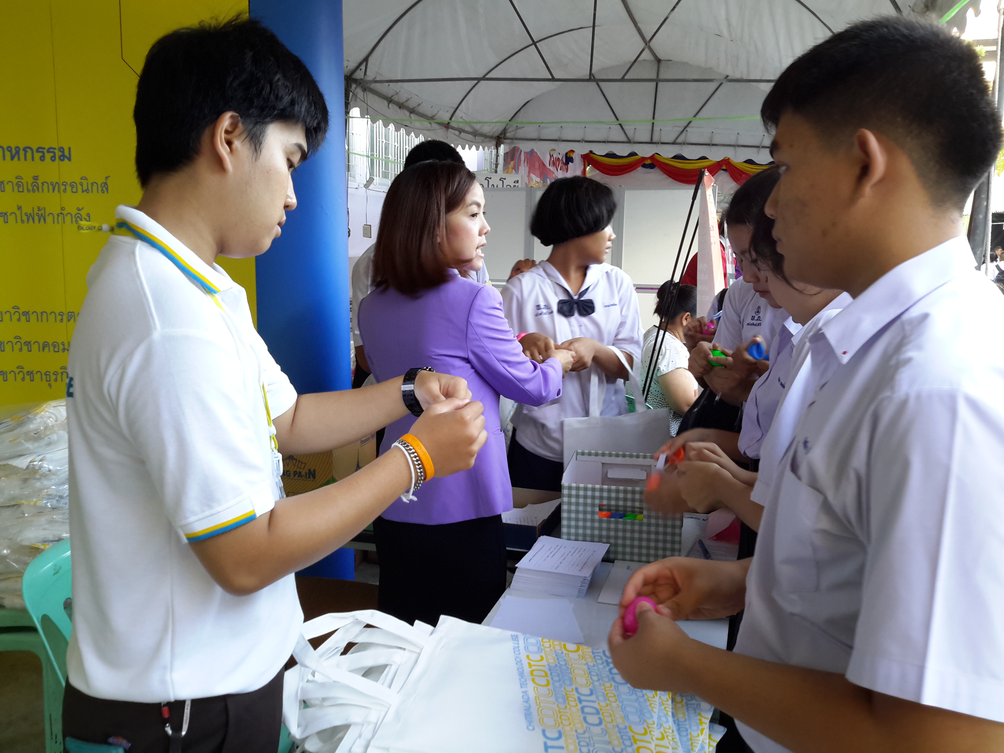 ตลาดนัดหลักสูตร — 1 พฤษภาคม 2025 — สถาบันเทคโนโลยีจิตรลดา CDTI