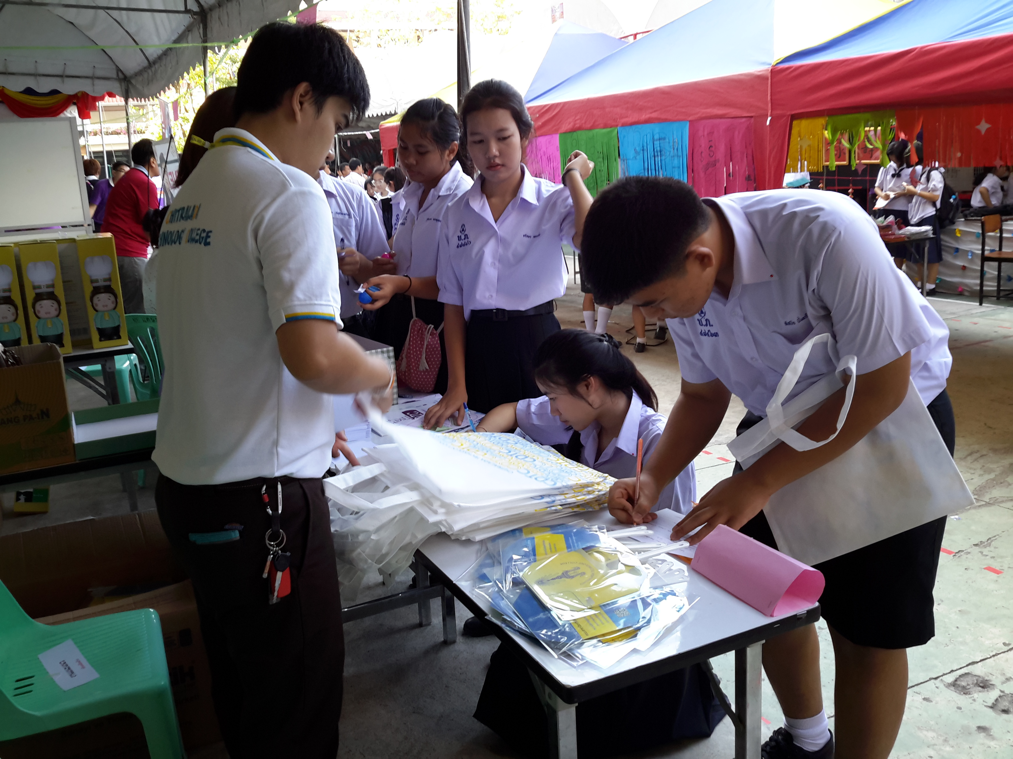 ตลาดนัดหลักสูตร — 1 พฤษภาคม 2025 — สถาบันเทคโนโลยีจิตรลดา CDTI